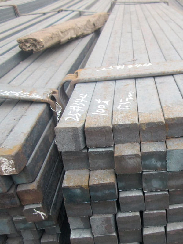 Нержавеющий квадрат горячекатаный